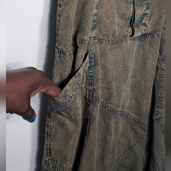 Free people size medium midi length back zip dress. Acid wash - Picture 3 of 7